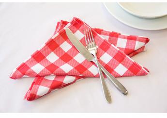 Rote Gingham-Servietten